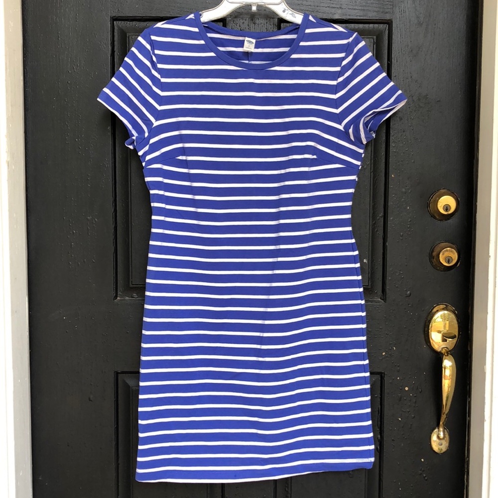 Old Navy Blue and white stripe shift dress size large